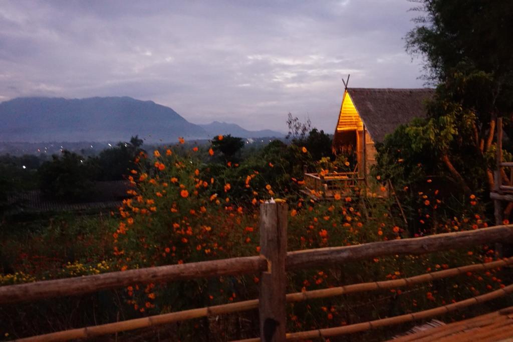 Baan Aingdoi Homestay, Chiang Dao Zewnętrze zdjęcie