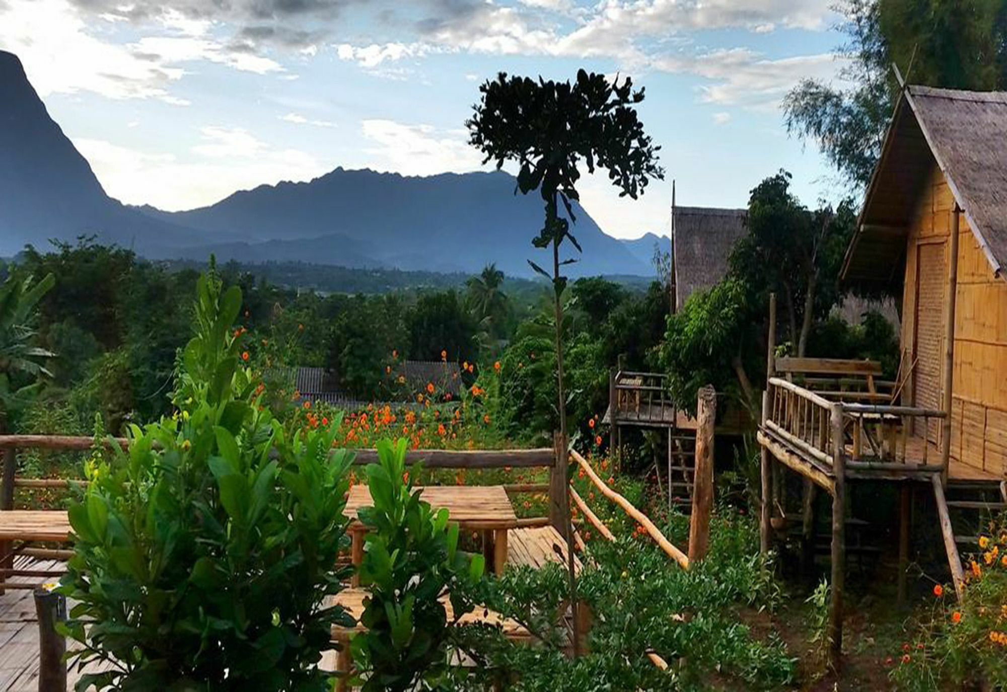 Baan Aingdoi Homestay, Chiang Dao Zewnętrze zdjęcie