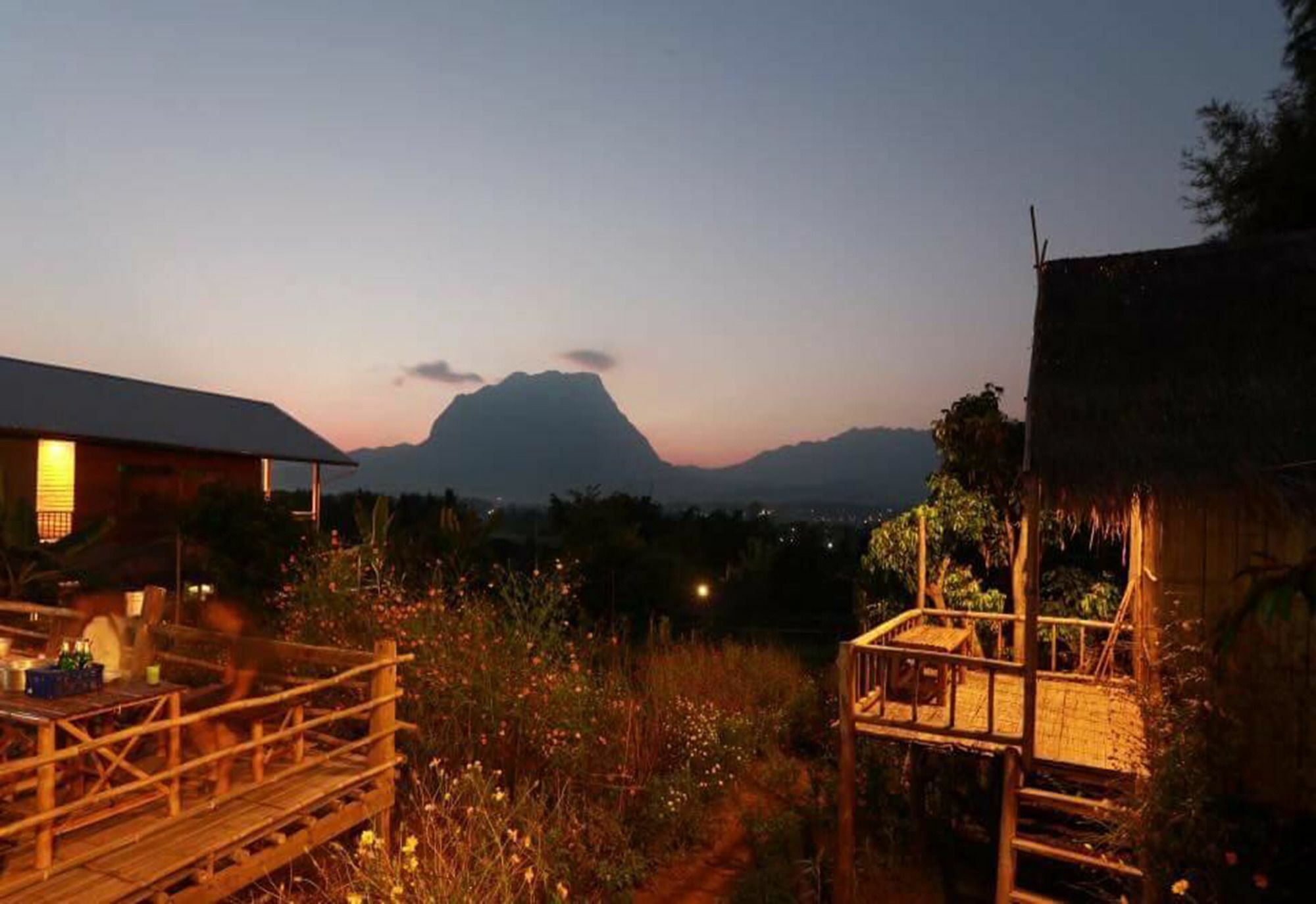 Baan Aingdoi Homestay, Chiang Dao Zewnętrze zdjęcie