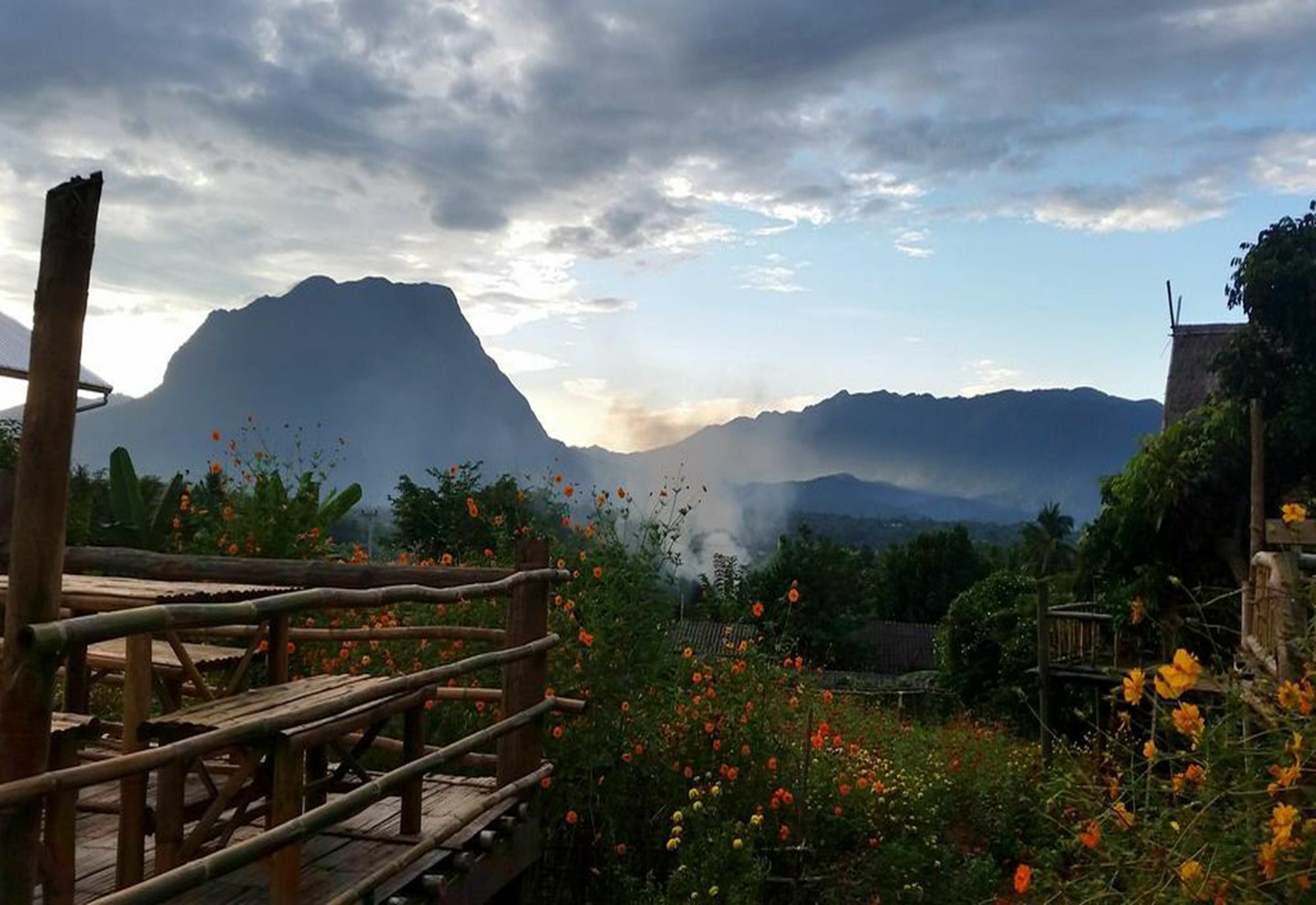 Baan Aingdoi Homestay, Chiang Dao Zewnętrze zdjęcie